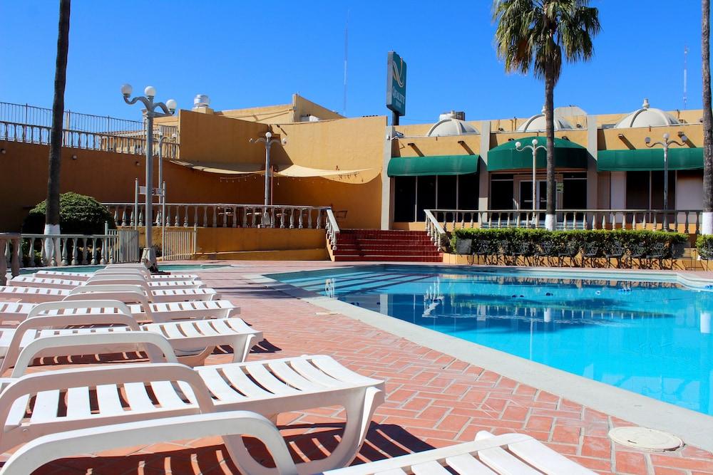 Quality Inn Piedras Negras Ngoại thất bức ảnh