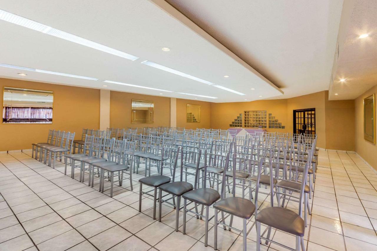 Quality Inn Piedras Negras Ngoại thất bức ảnh