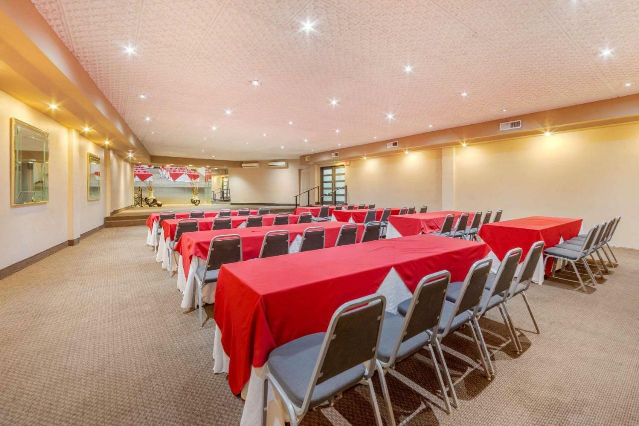 Quality Inn Piedras Negras Ngoại thất bức ảnh